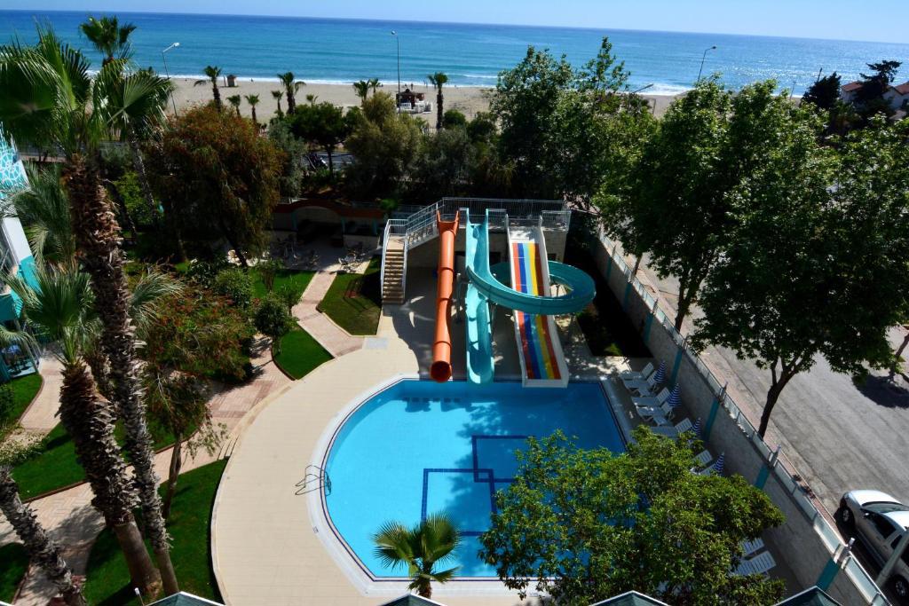 Ananas Otel