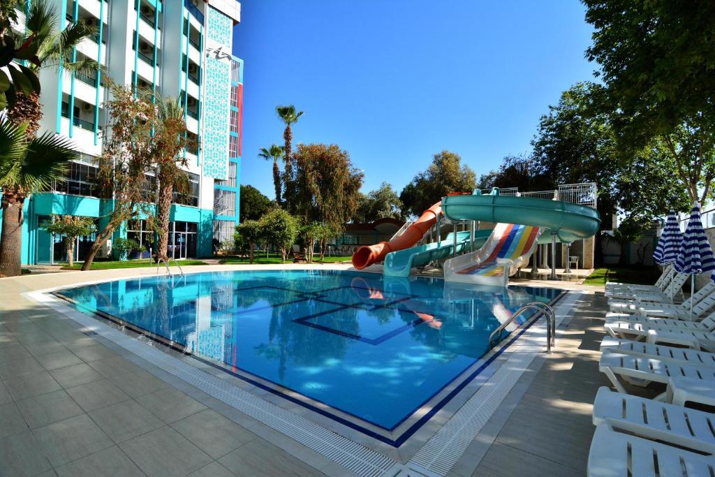 Ananas Otel