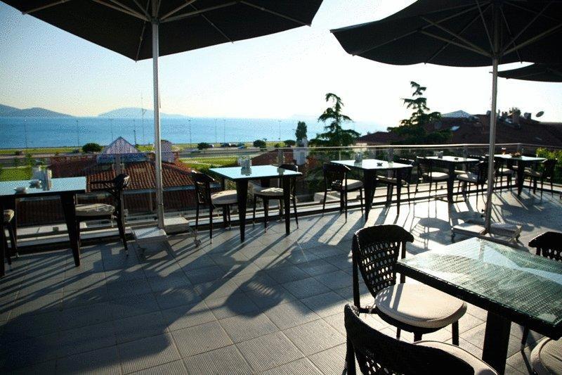 Dragos Island Hotel
