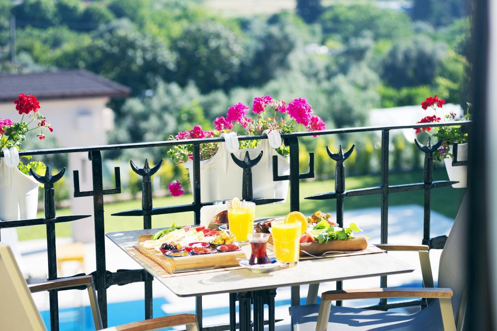 Belizi Hotel