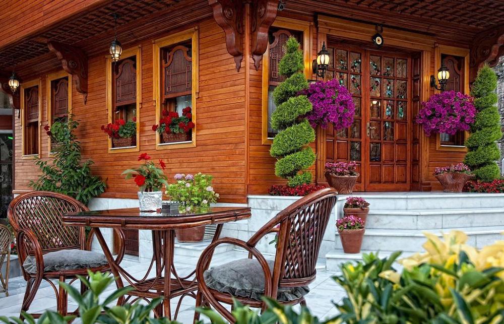 Valide Sultan Konağı