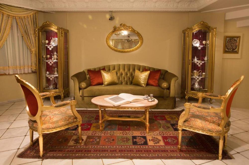 Valide Sultan Konağı