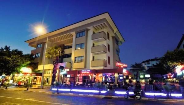 Green Mar Suite Hotel