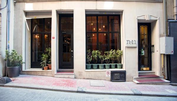 No11 Hotel & Apartments