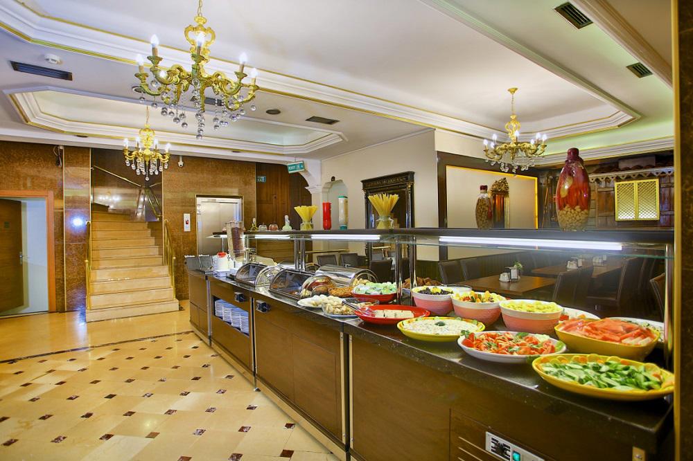 Grand Ant Hotel