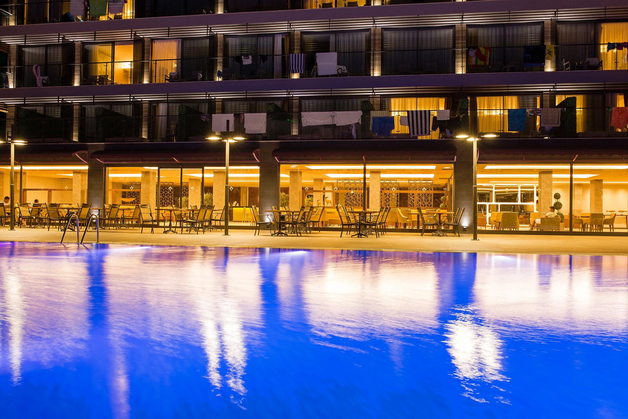 Mirage World Hotel