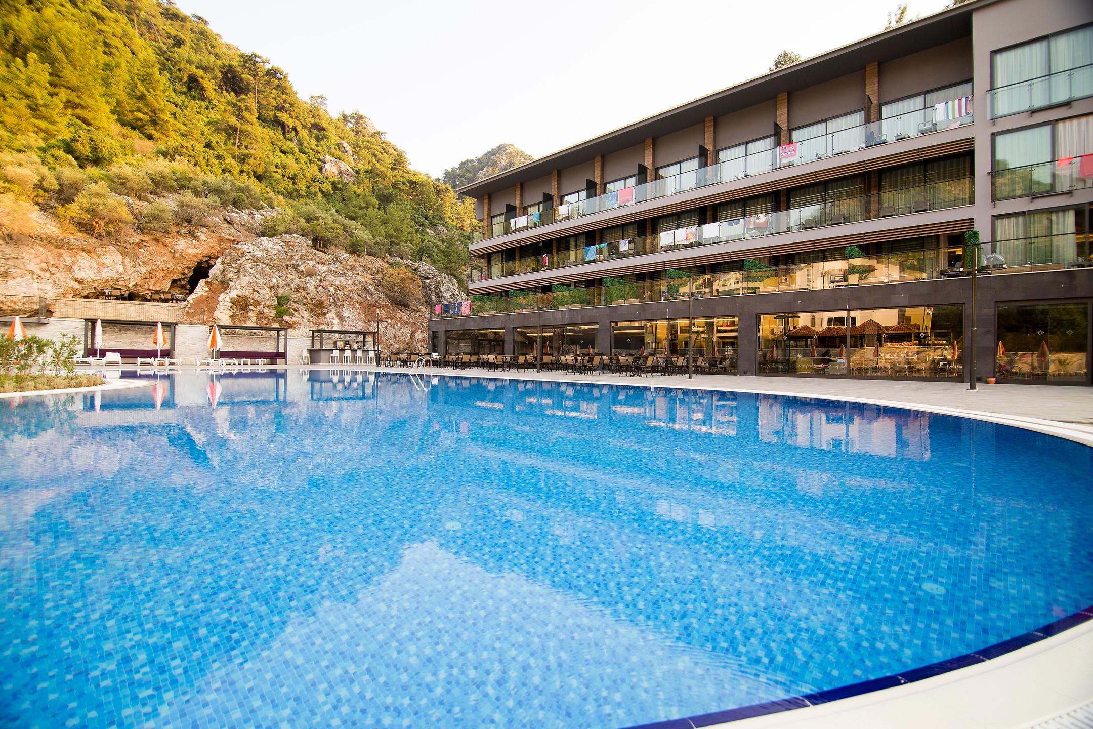 Mirage World Hotel