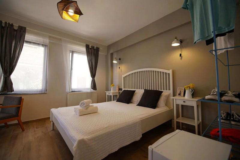 Achilles Hotel