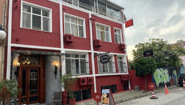 Antique Hostel