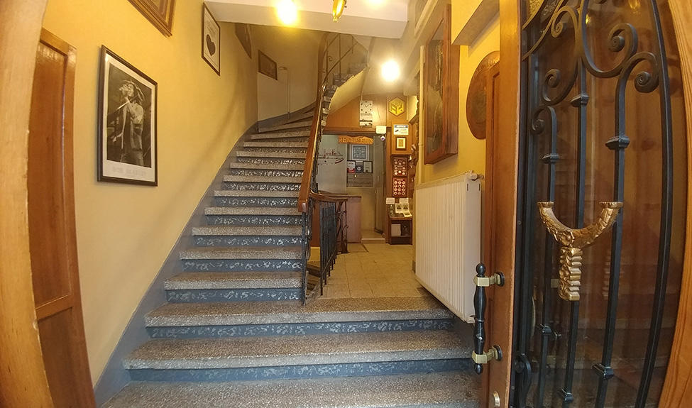 Antique Hostel