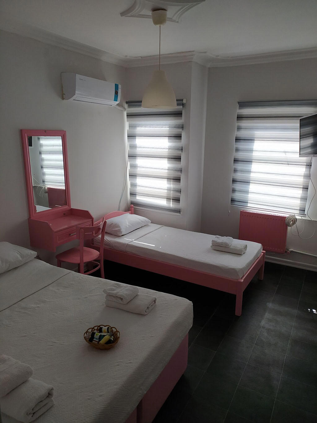 Dionysos Otel Ada Kahvalti & Restaurant