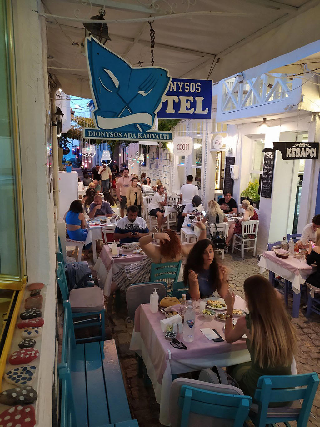 Dionysos Otel Ada Kahvalti & Restaurant
