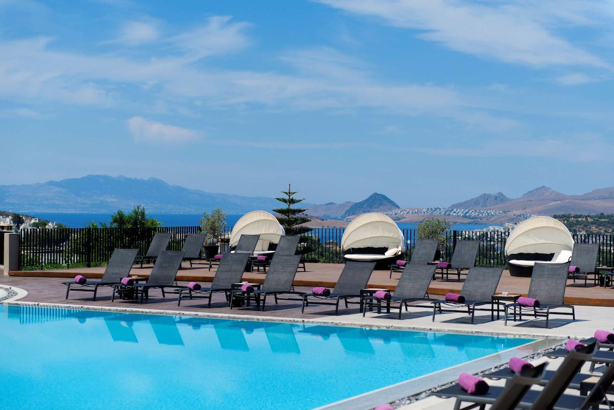 Ramada Resort By Wyndham Bodrum