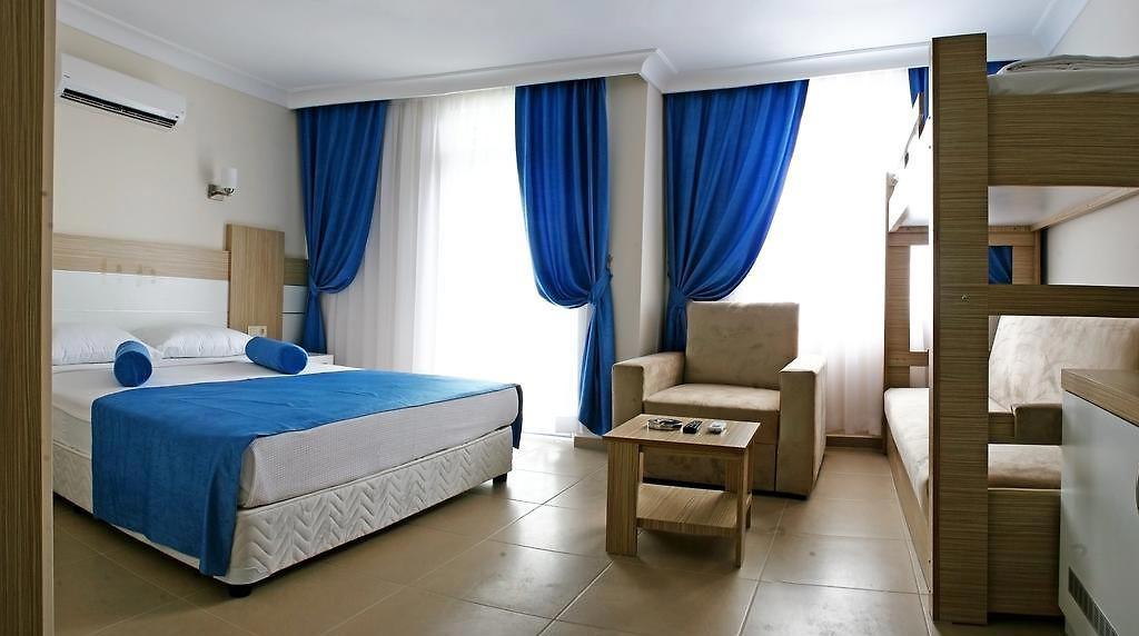 Grand Akca Hotel