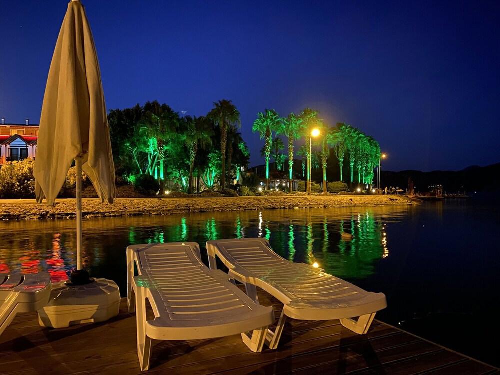 Yunus Apart Hotel