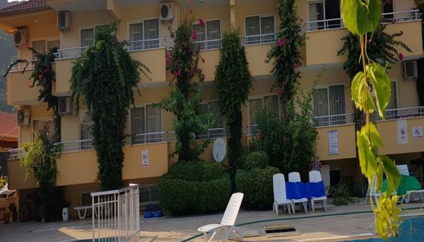 Baba Tuncay Apart