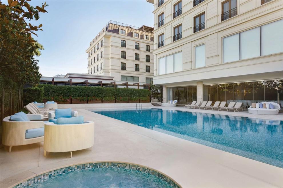 Wyndham Grand İstanbul Kalamış Marina Hotel