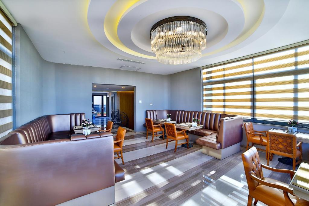 Beethoven Hotel & Suite