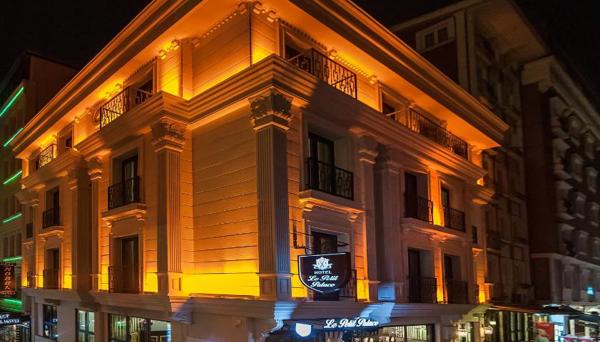 Le Petit Palace Hotel