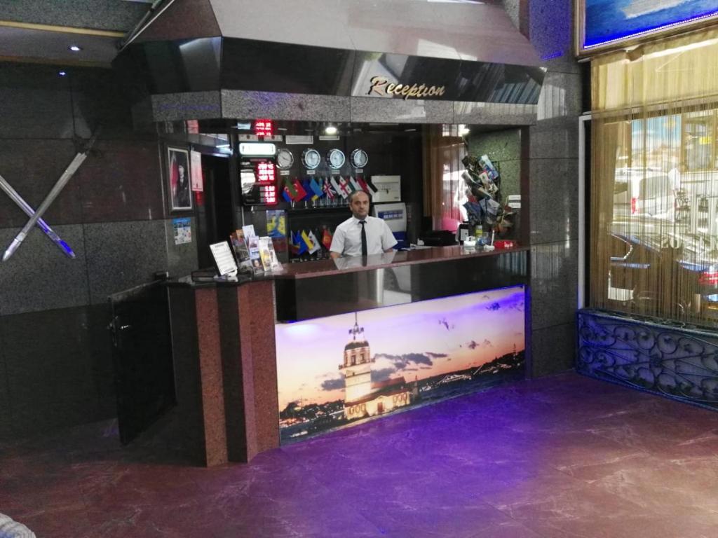 Hermanos Hotel