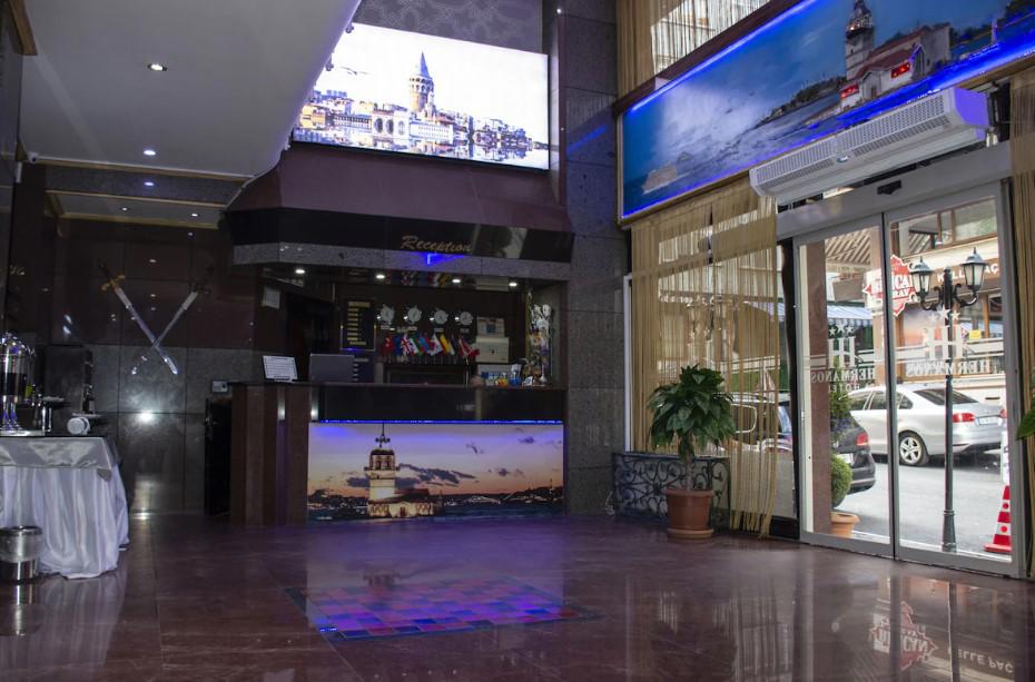 Hermanos Hotel