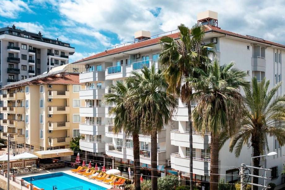 Hotel Blue Heaven