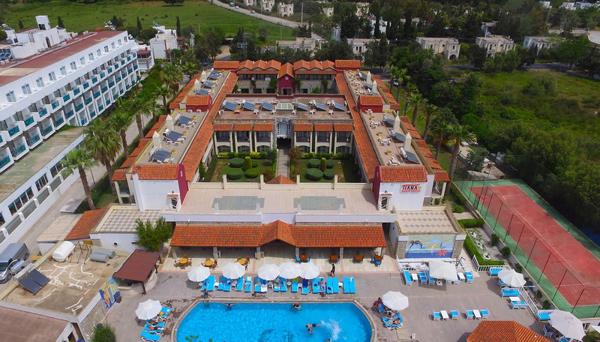 Tiana Beach Resort