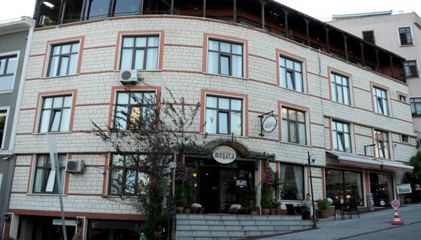 Hotel Megara Palace