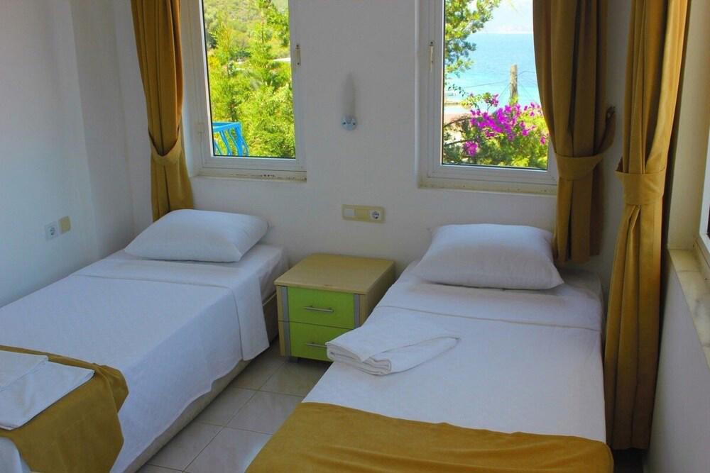 Saranda Beach Pansiyon