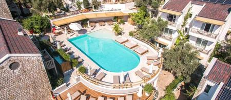 Pilos Suites
