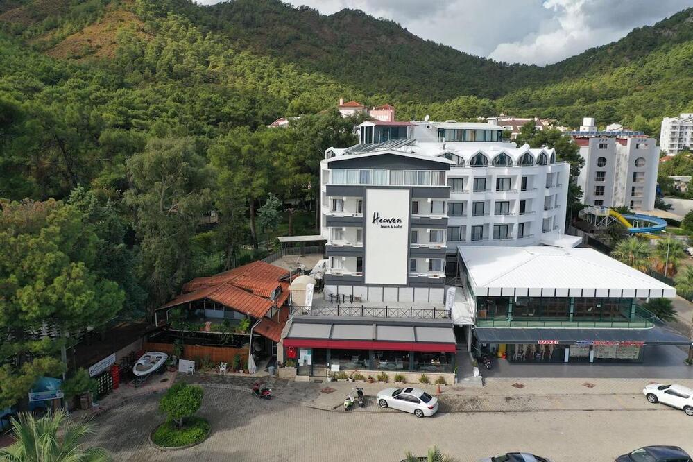 Heaven Beach Hotel
