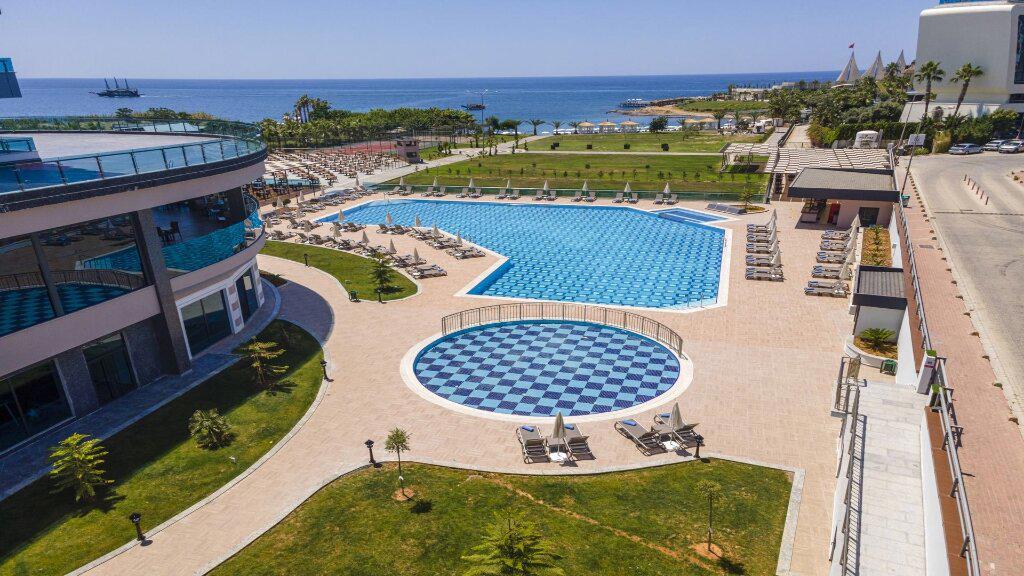 Lonicera Premium Hotel