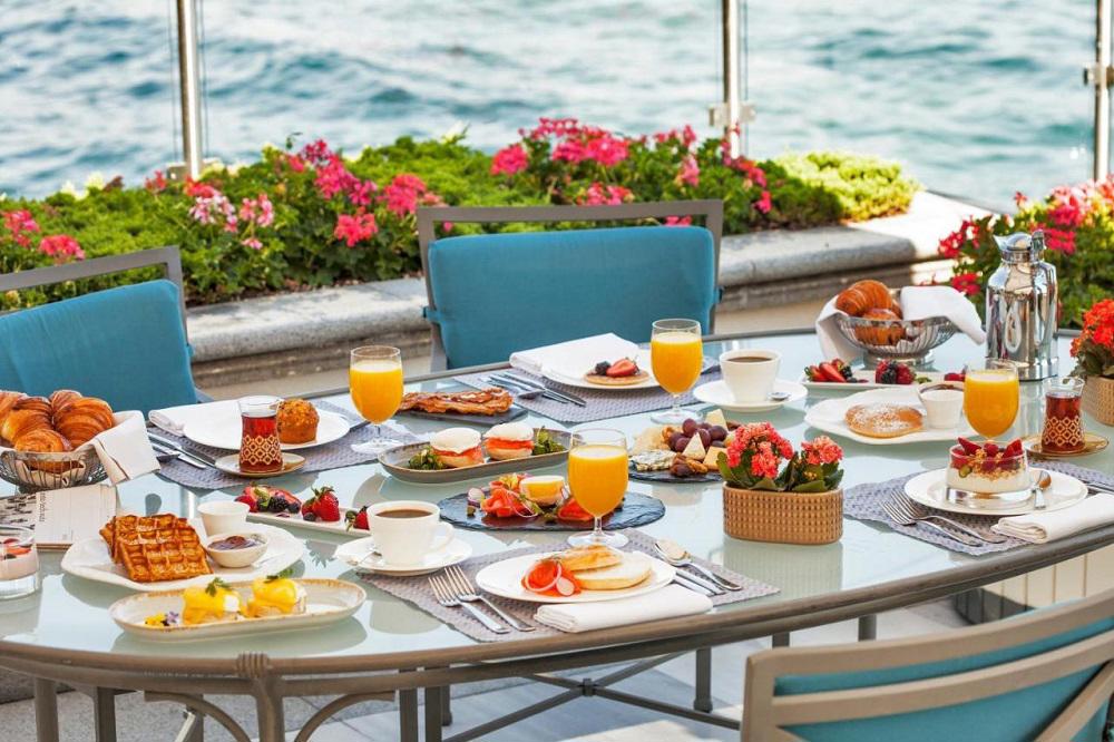Four Seasons Hotel İstanbul At The Bosphorus
