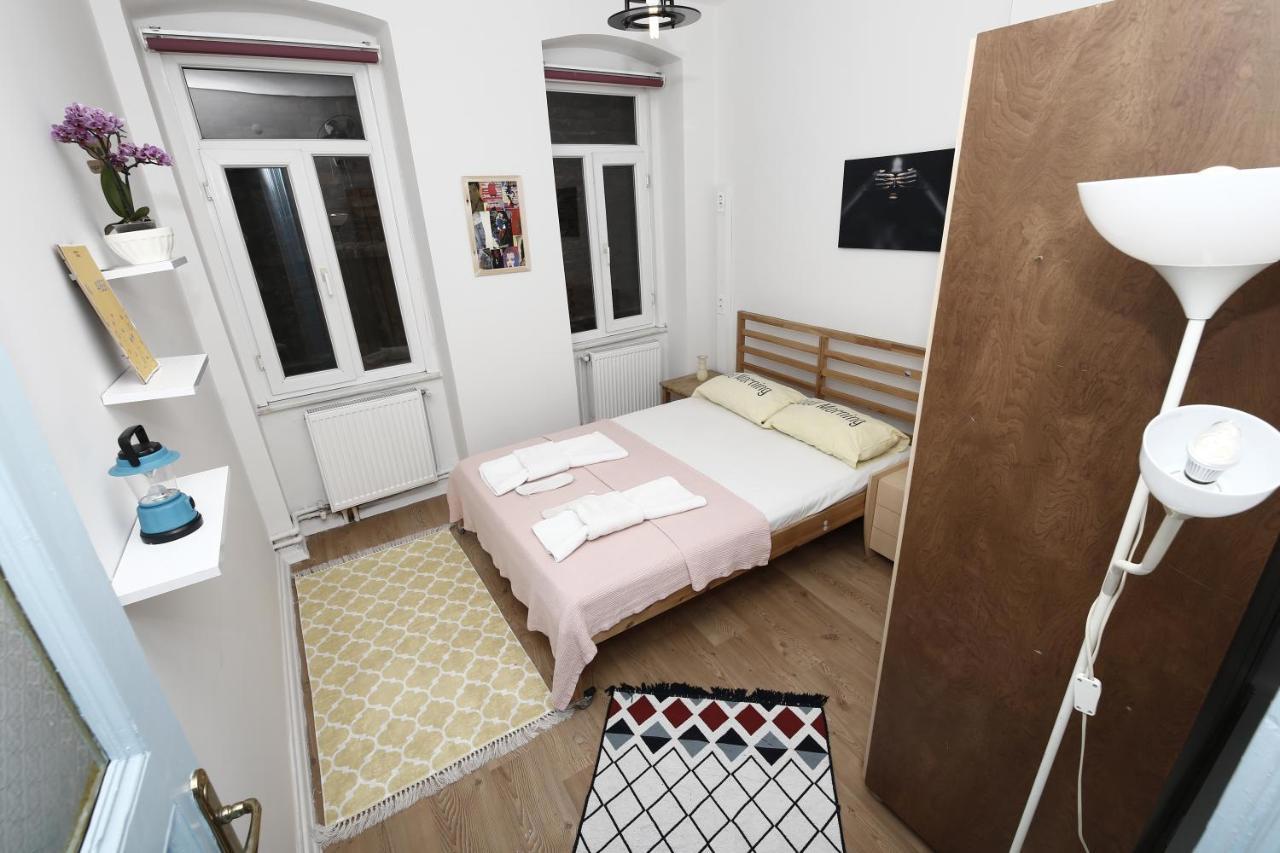 Rodin Hostel
