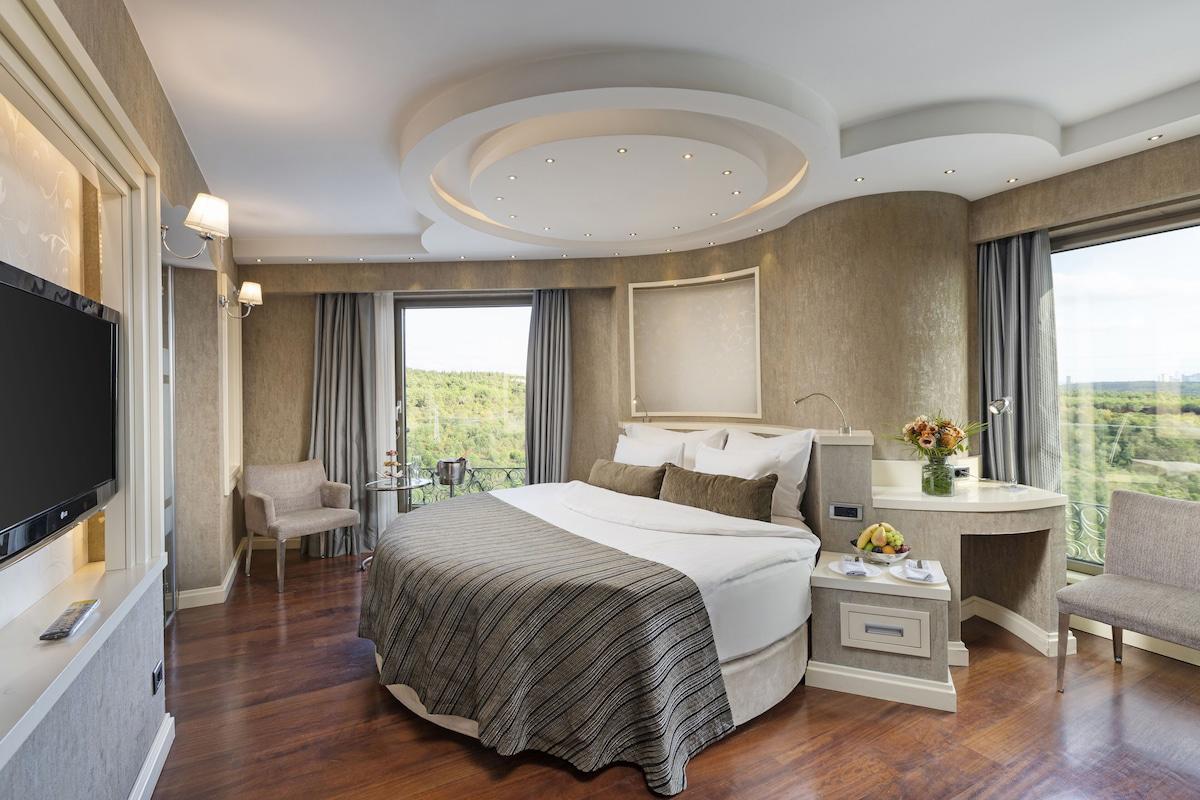Limak Eurasia Luxury Hotel