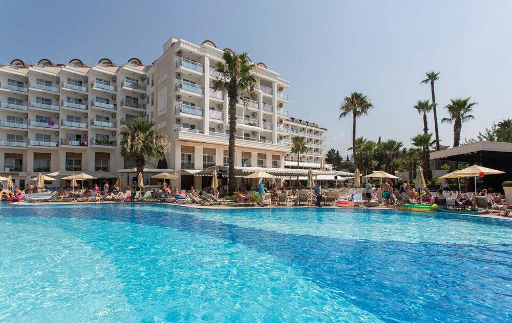 Grand Ideal Premium Hotel