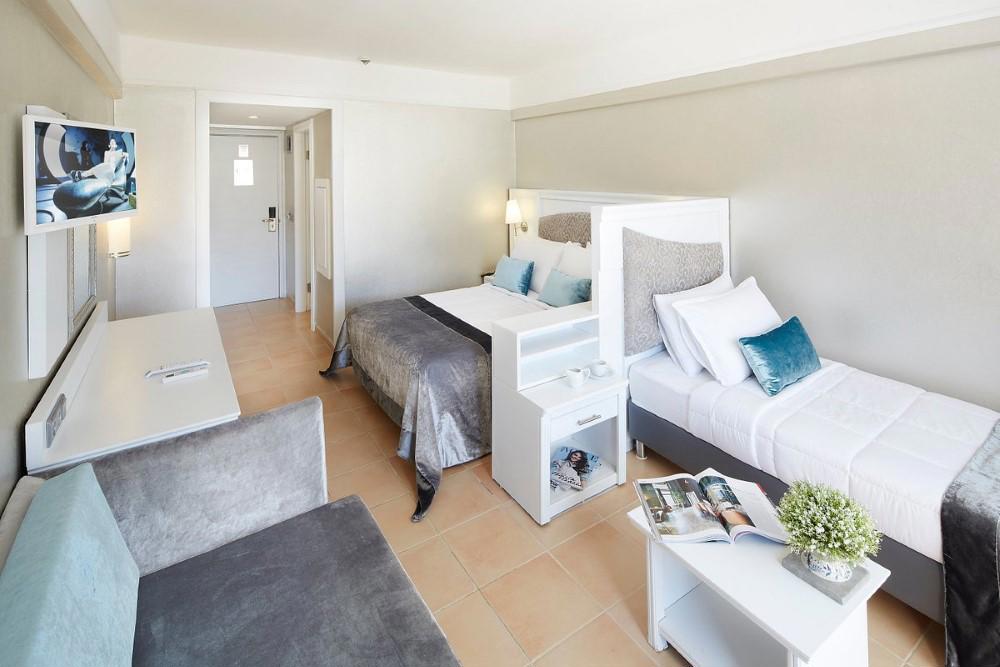 Grand Ideal Premium Hotel