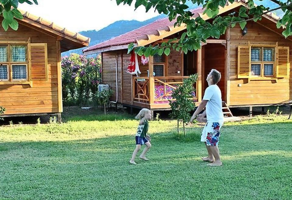 Deniz Pension