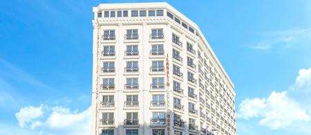Ilkbal Deluxe Hotel