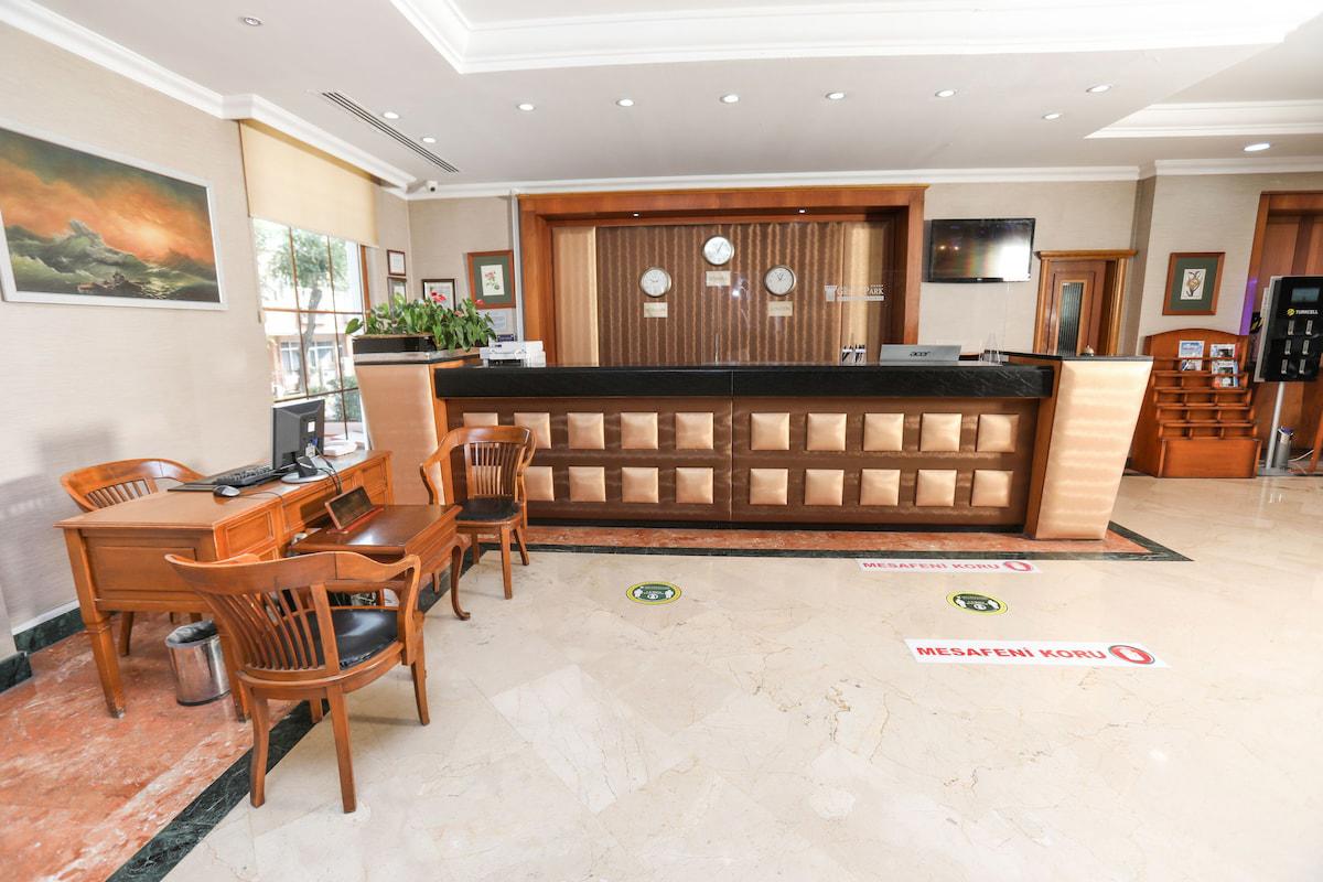 The Green Park Hotel Merter