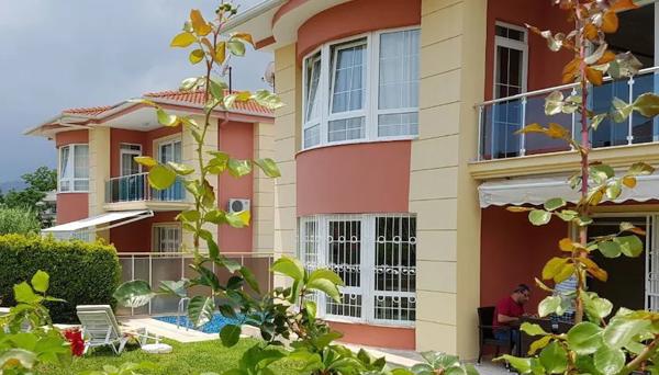 Villa Rose