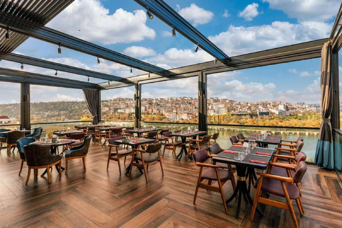 Ramada by Wyndham İstanbul Golden Horn