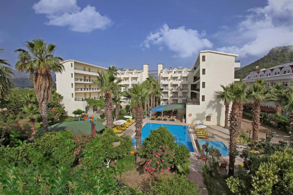 Malibu Garden Resort Hotel