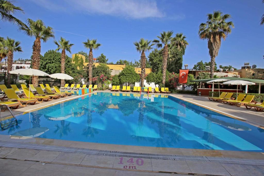 Malibu Garden Resort Hotel