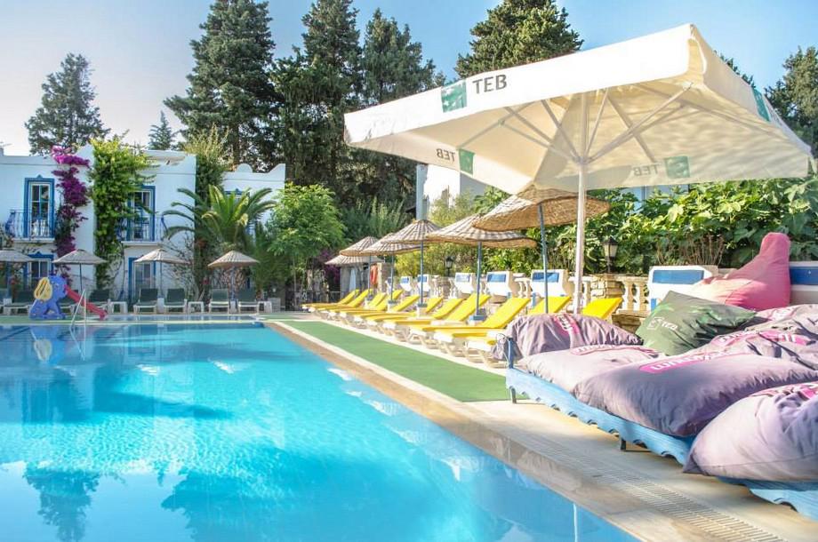 Alya Hotel