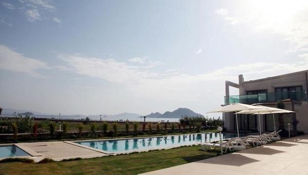 Aegean Pearl Suites
