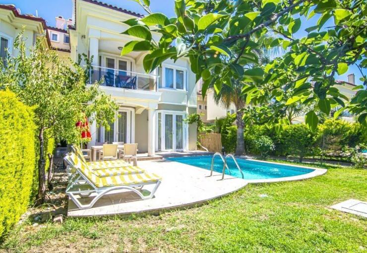 Sunset Beach Club Lebrentals