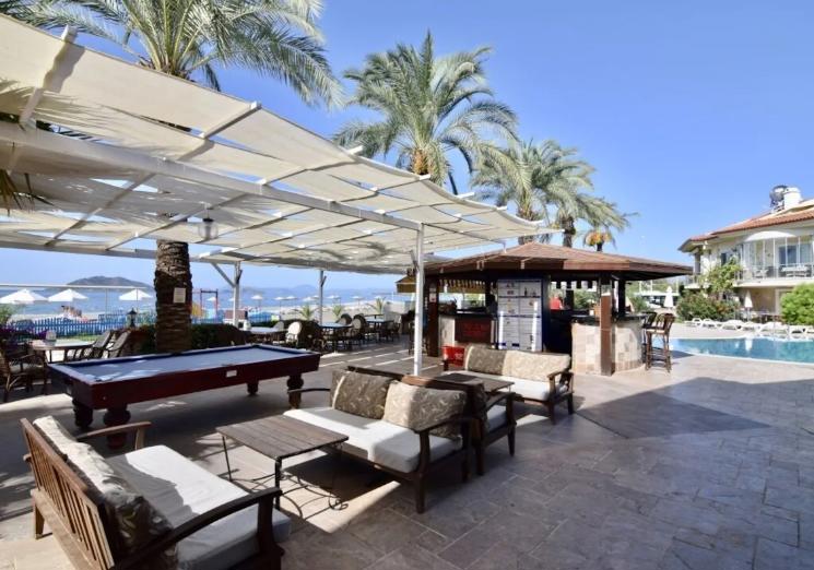 Sunset Beach Club Lebrentals