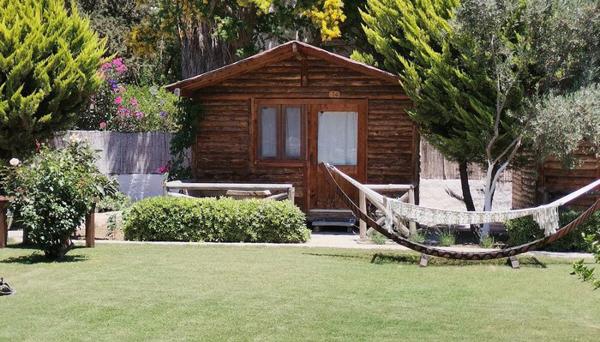Pitos Bungalows