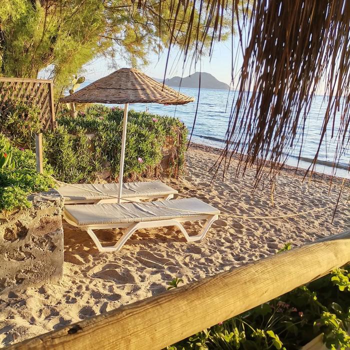 Pitos Bungalows